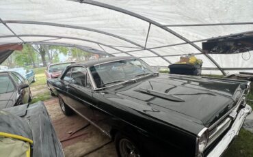 Ford-Fairlane-1967-Coupe-2