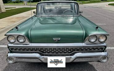 Ford-Fairlane-Galaxie-500-1959-Sedan-3