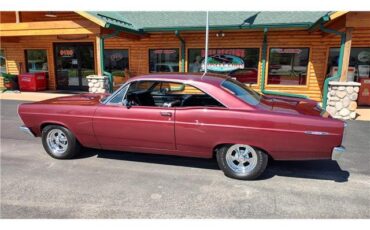 Ford-Fairlane-XL-1967-2-door-coupe-10