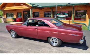 Ford-Fairlane-XL-1967-2-door-coupe-11