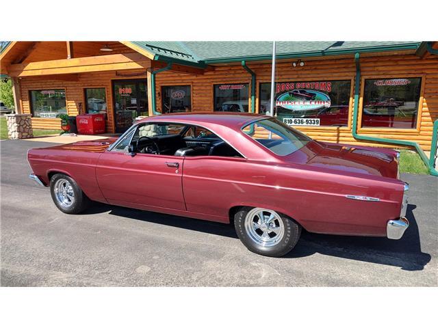 Ford-Fairlane-XL-1967-2-door-coupe-11
