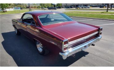 Ford-Fairlane-XL-1967-2-door-coupe-16