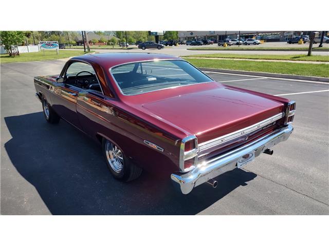 Ford-Fairlane-XL-1967-2-door-coupe-16