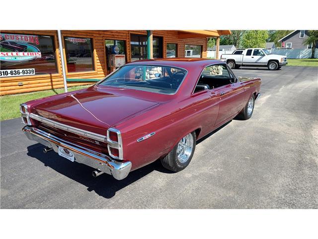 Ford-Fairlane-XL-1967-2-door-coupe-21
