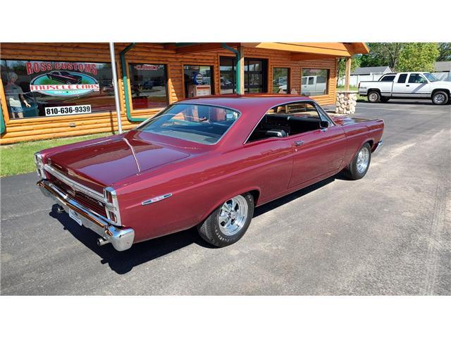 Ford-Fairlane-XL-1967-2-door-coupe-22