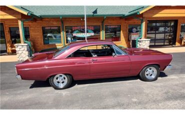 Ford-Fairlane-XL-1967-2-door-coupe-25