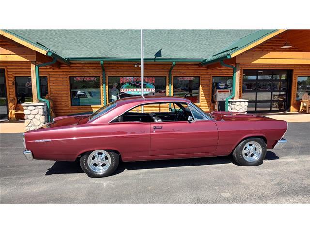 Ford-Fairlane-XL-1967-2-door-coupe-26