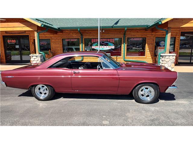 Ford-Fairlane-XL-1967-2-door-coupe-28