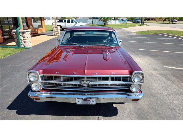 Ford-Fairlane-XL-1967-2-door-coupe-33