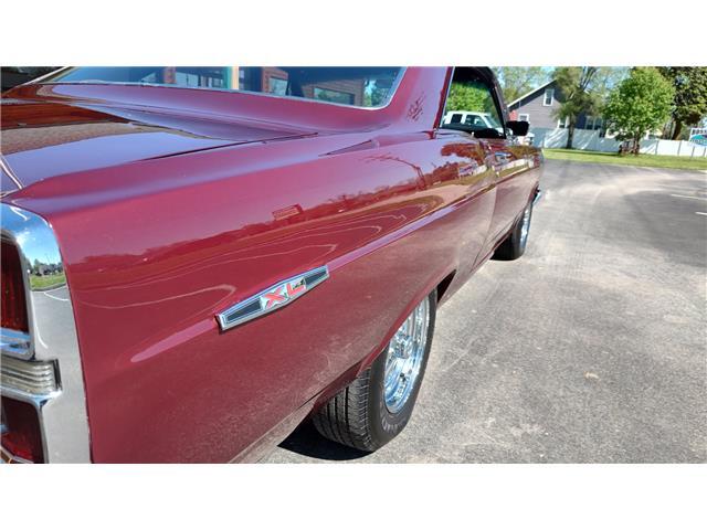 Ford-Fairlane-XL-1967-2-door-coupe-37