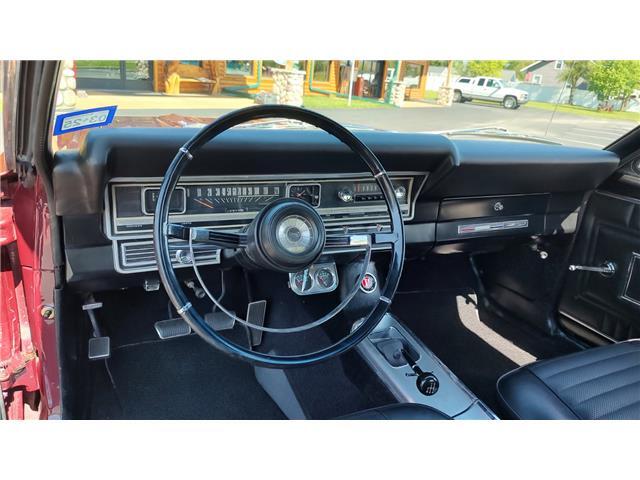 Ford-Fairlane-XL-1967-2-door-coupe-38