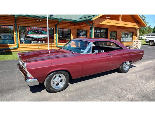 Ford-Fairlane-XL-1967-2-door-coupe-4