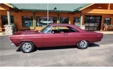 Ford-Fairlane-XL-1967-2-door-coupe-7