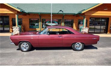 Ford-Fairlane-XL-1967-2-door-coupe-8
