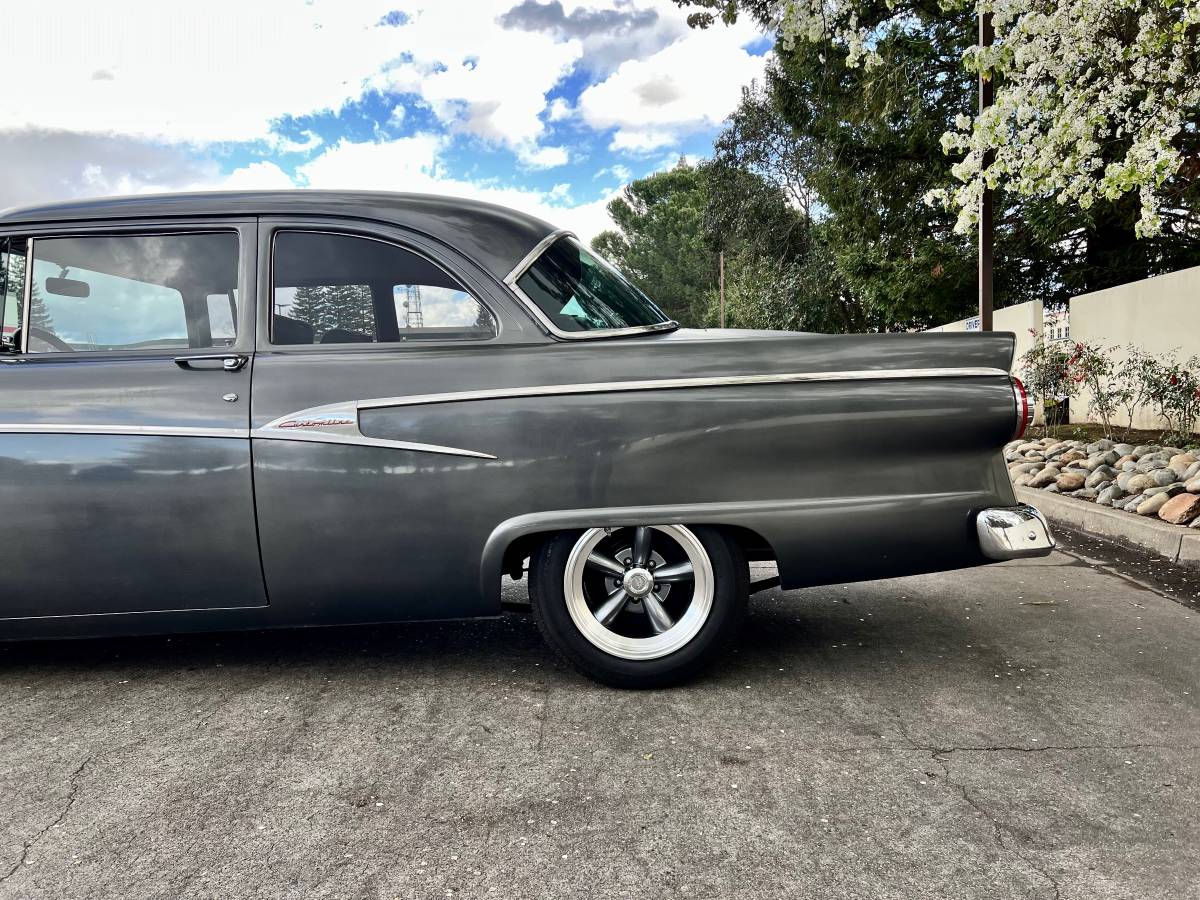 Ford-Fairlane-customline-1956-grey-8
