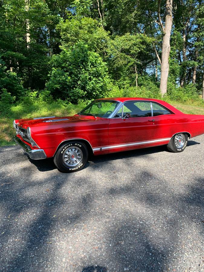 Ford-Fairlane-gt-1966-red-1