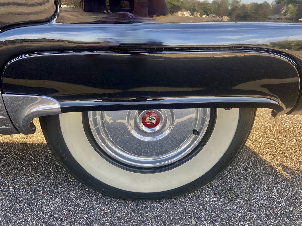 Ford-Fairlane-victoria-1956-12