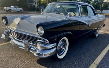 Ford-Fairlane-victoria-1956-16