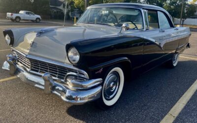 Ford Fairlane victoria  1956