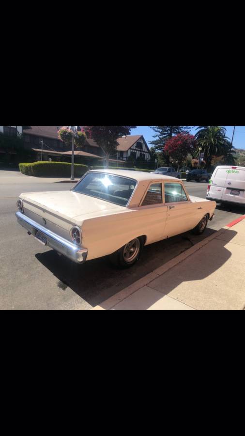 Ford-Falcon-1965-white-3