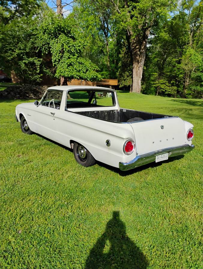 Ford-Falcon-ranchero-1962-white-1