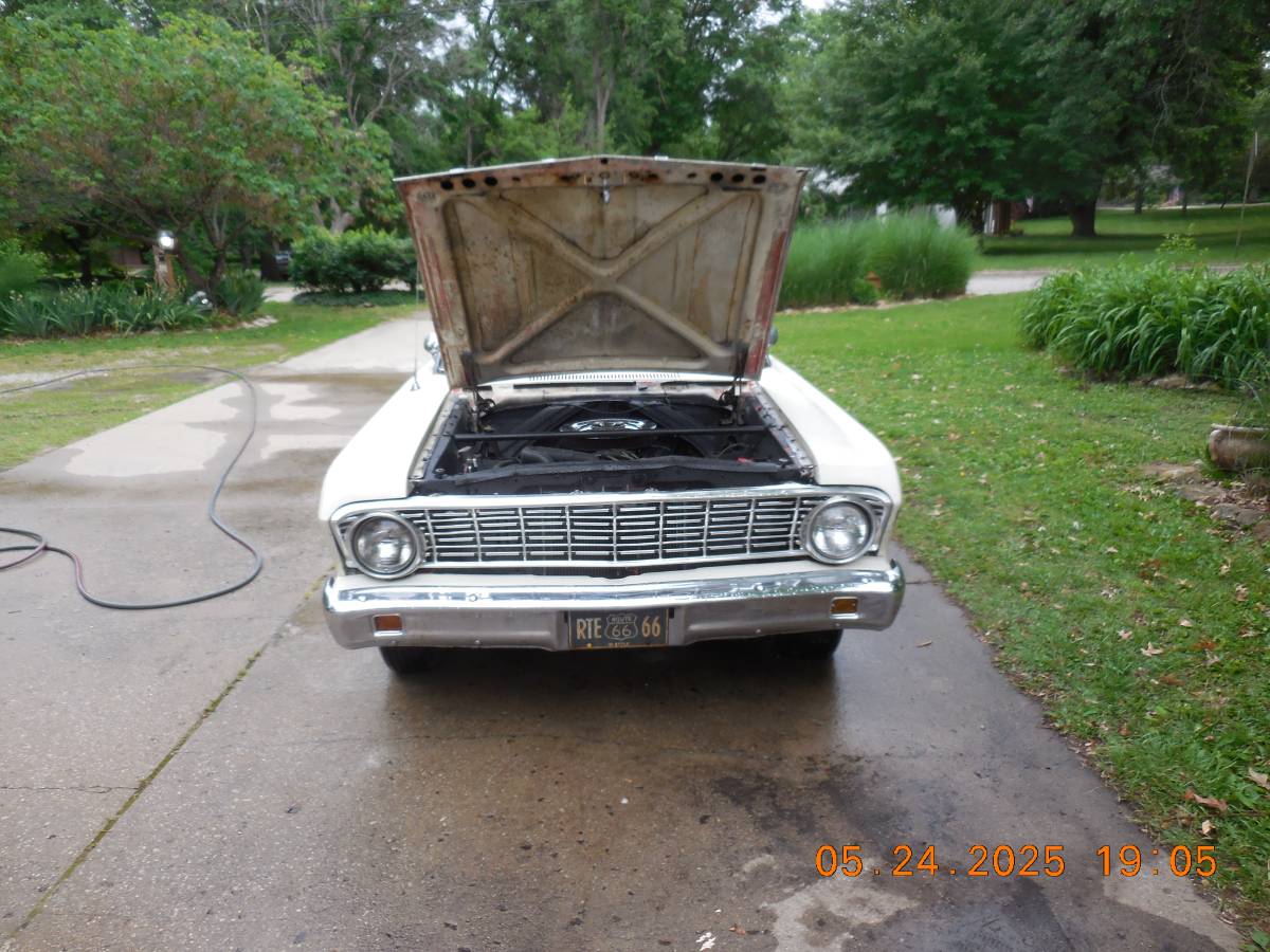 Ford-Falcon-sprint-1964-white-15