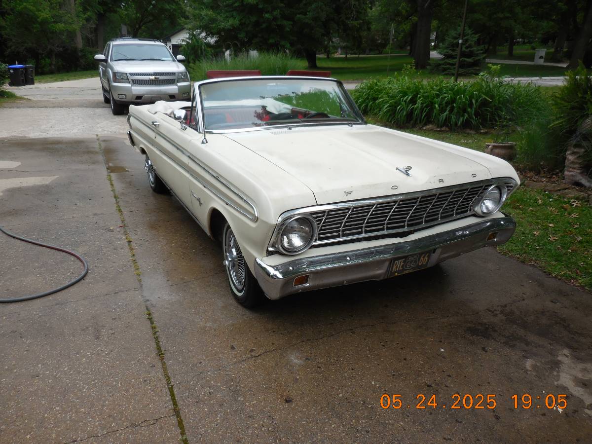 Ford-Falcon-sprint-1964-white-2
