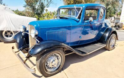 Ford Five window coupe  1932 blue