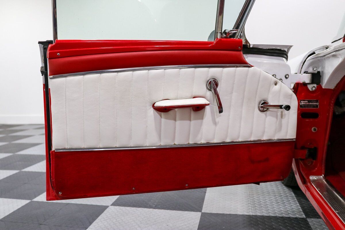 Ford-Galaxie-1957-Coupe-12