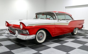 Ford-Galaxie-1957-Coupe-2