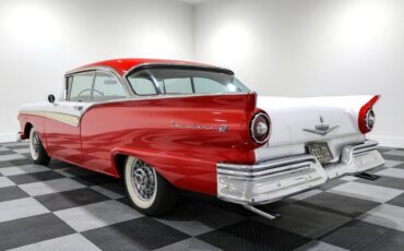 Ford-Galaxie-1957-Coupe-4
