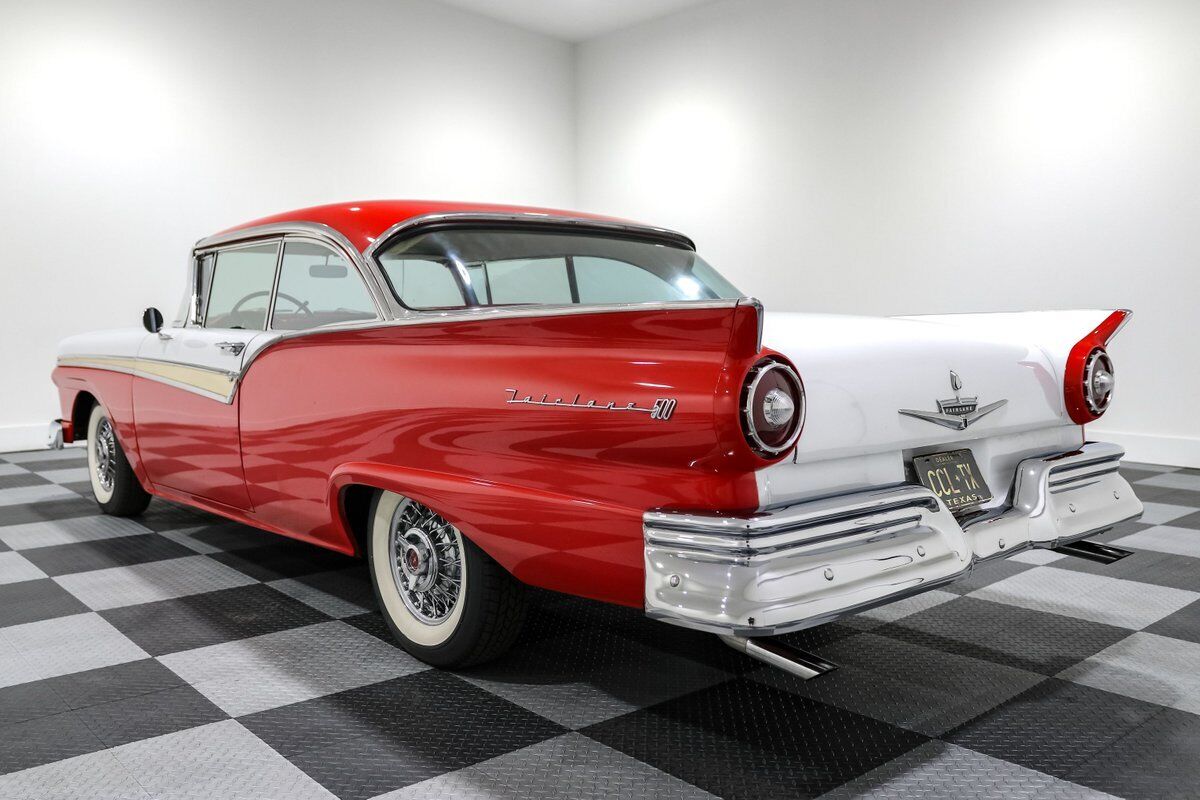 Ford-Galaxie-1957-Coupe-4