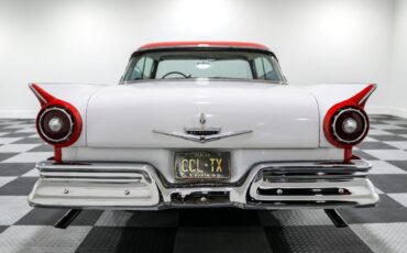 Ford-Galaxie-1957-Coupe-5