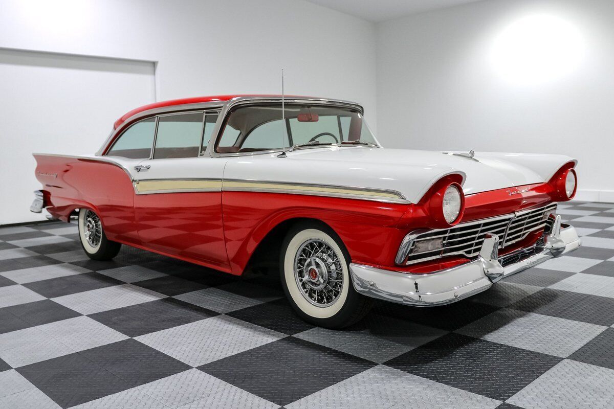 Ford Galaxie 1957 Coupe
