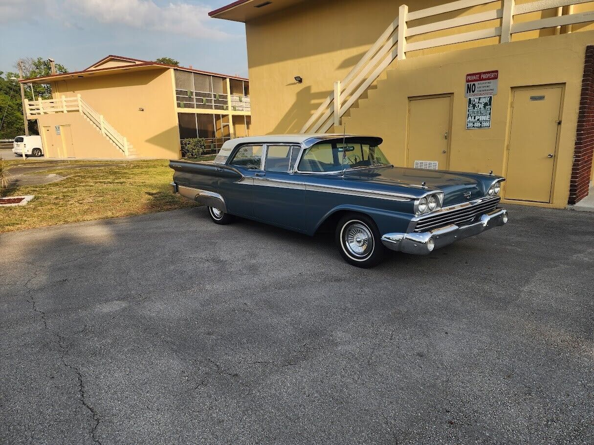 Ford-Galaxie-1959-Sedan-7