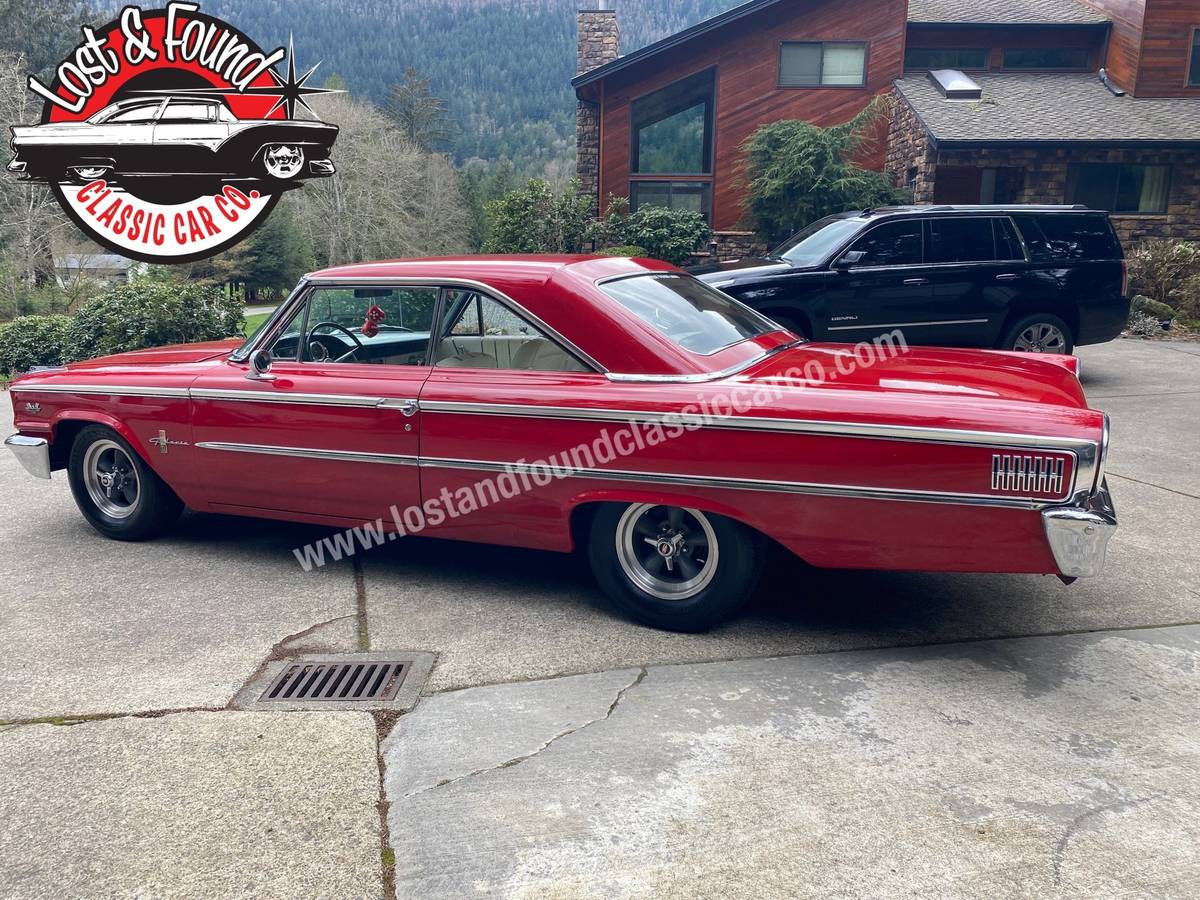 Ford-Galaxie-500-xl-1963-5