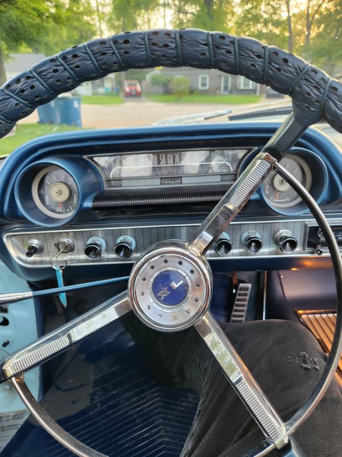Ford-Galaxie-500-xl-convertible-1963-blue-14