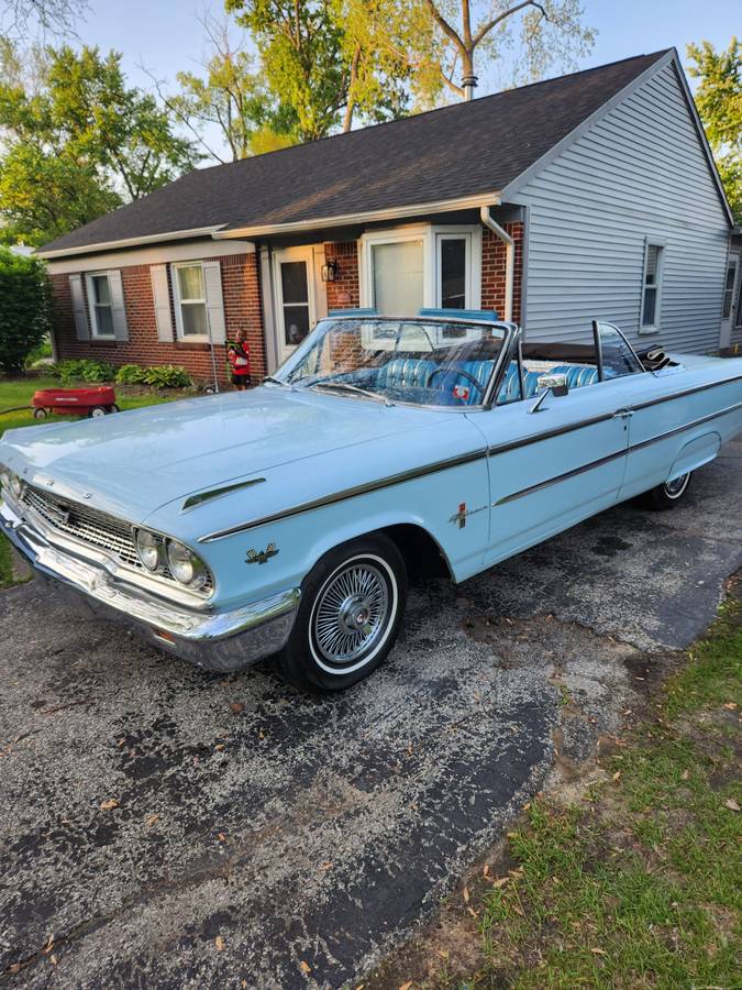 Ford-Galaxie-500-xl-convertible-1963-blue-18