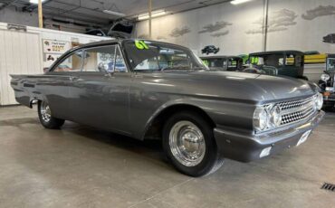 Ford-Galaxie-starliner-1961-grey-2
