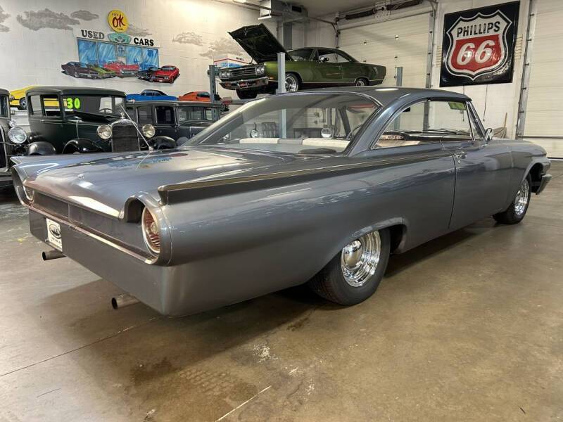 Ford-Galaxie-starliner-1961-grey-3