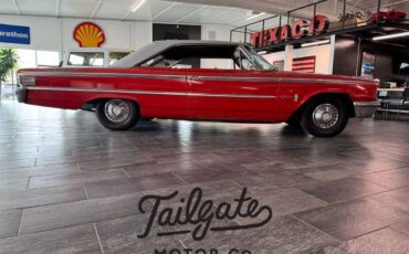 Ford-Galaxy-1963-red