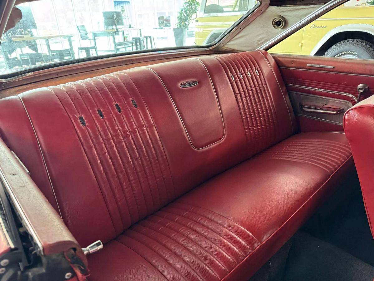 Ford-Galaxy-1963-red-9
