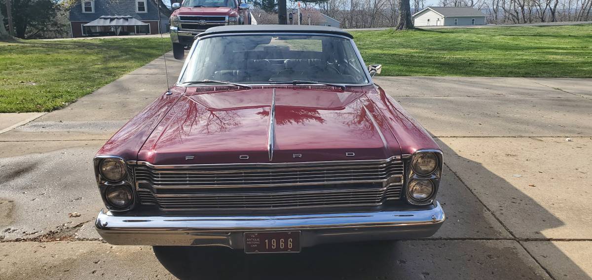 Ford-Galaxy-500-1966-custom-5