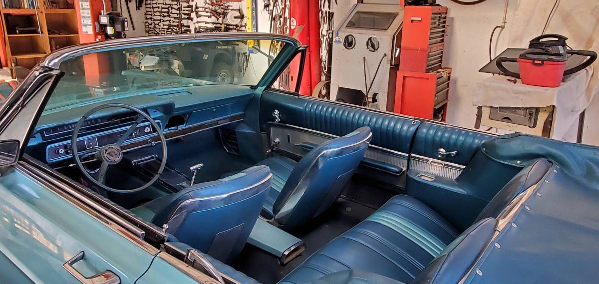 Ford-Galaxy-500xl-convertable-1965-4