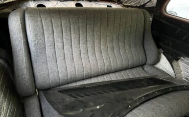 Ford-Hump-back-sedan-1937-8