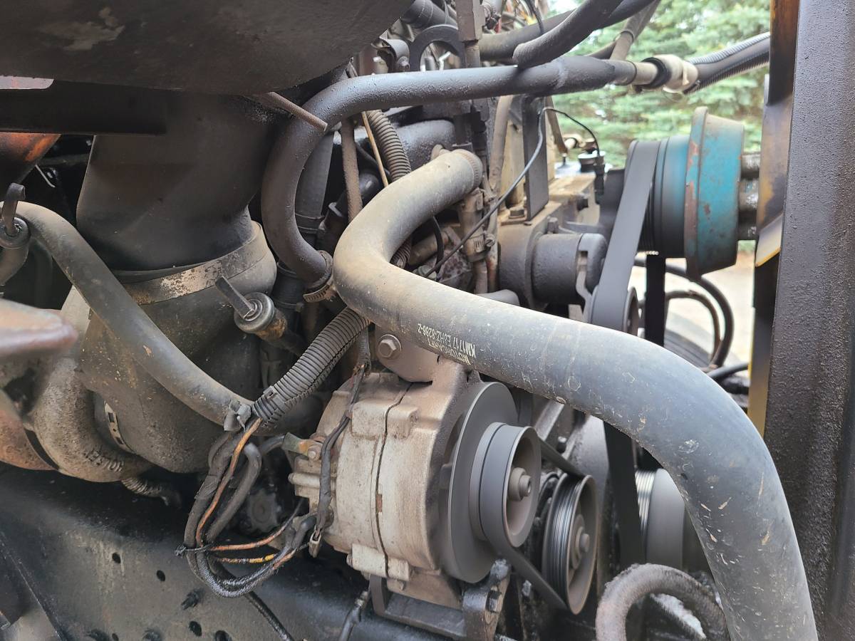 Ford-L9000-diesel-1989-blue-12