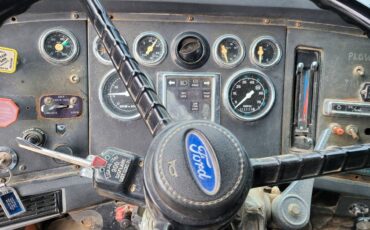 Ford-L9000-diesel-1989-blue-13