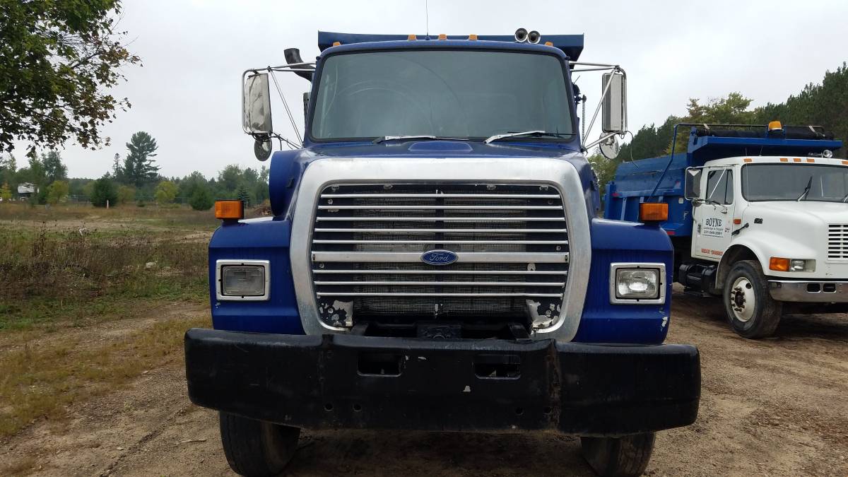 Ford-L9000-diesel-1989-blue-15