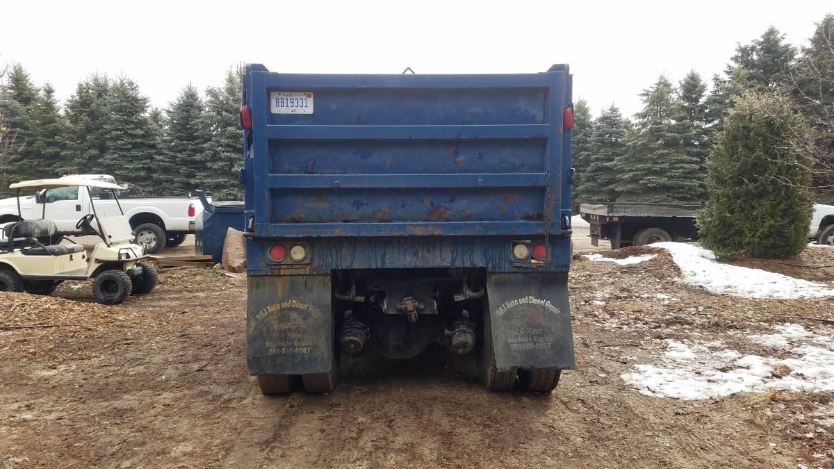 Ford-L9000-diesel-1989-blue-21