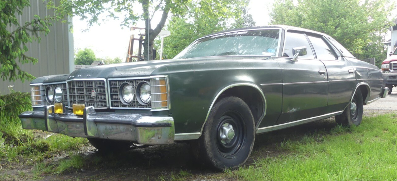 Ford LTD 1973 Sedan